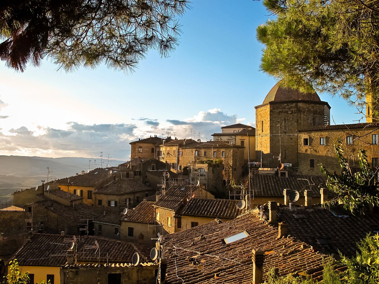 Veduta di Volterra